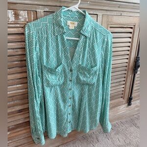 Maeve by Anthropologie Lightweight Teal Patterned Button Down Shirt (Size 4)